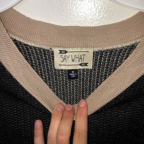 Sweater - Picture 3 of 4